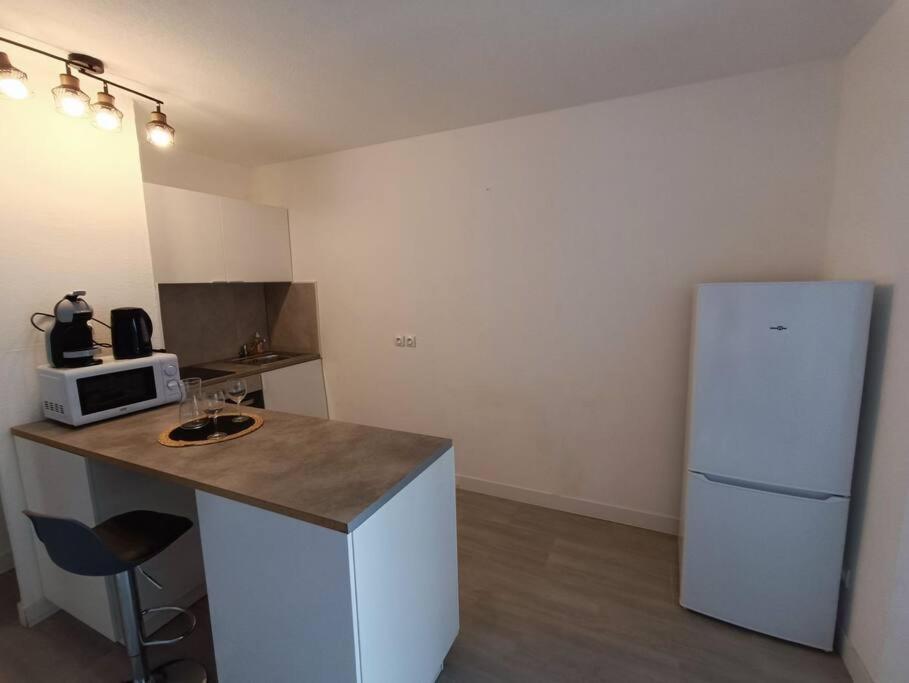 Appartement Tout Equipe 2 A 4 Couchages St Charles Marseille Exteriér fotografie